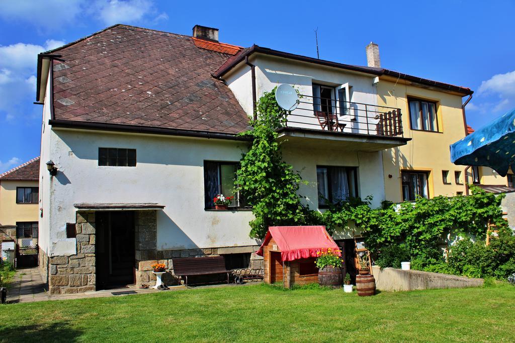 Apartment Telc Hradecka Exterior photo